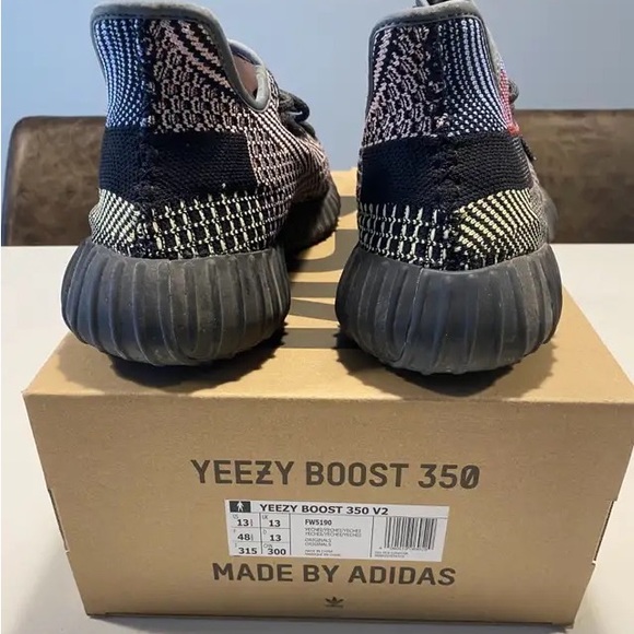 Adidas Yeezy Boost 350 V2 - Yecheil - Picture 2 of 4